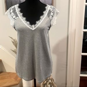 Womens knit and lace T-shirt M